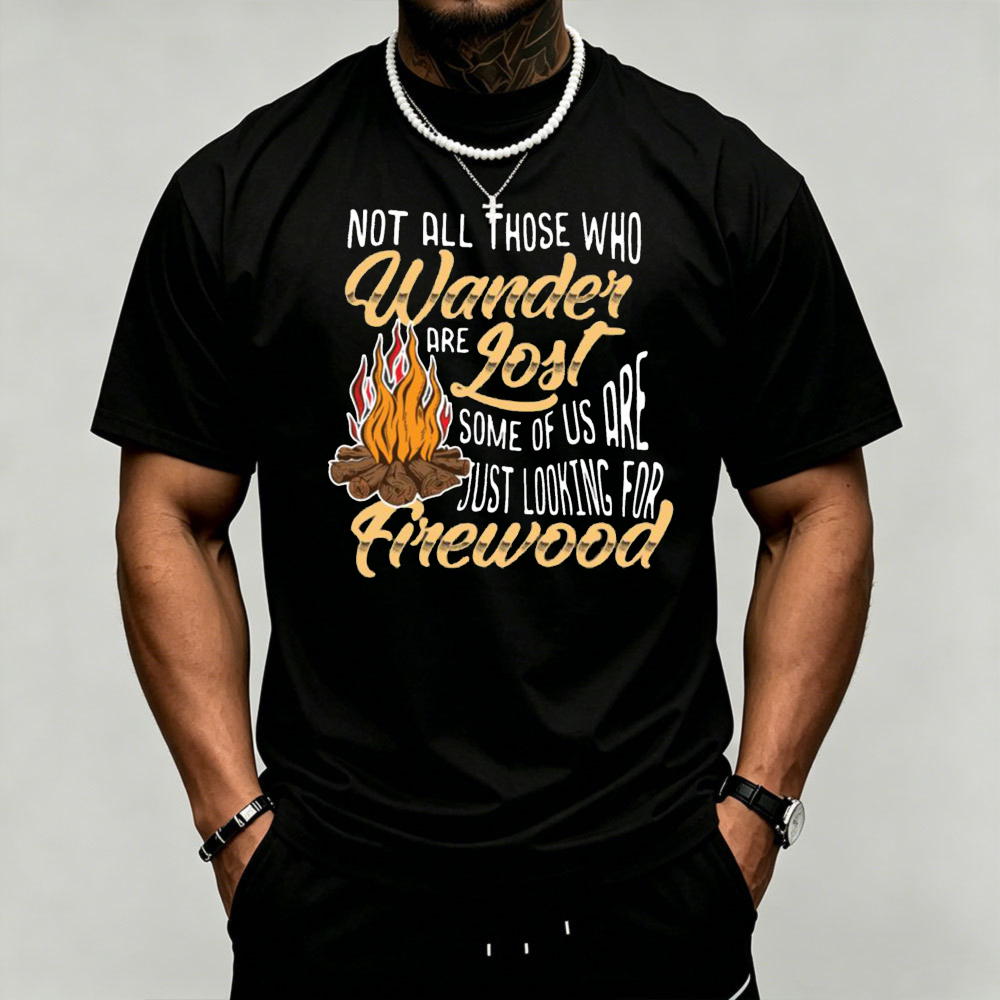 Outdoor Adventure Quotes Short - Amping Campfire Graphic Herren-T-Shirt mit Zitat-Print,