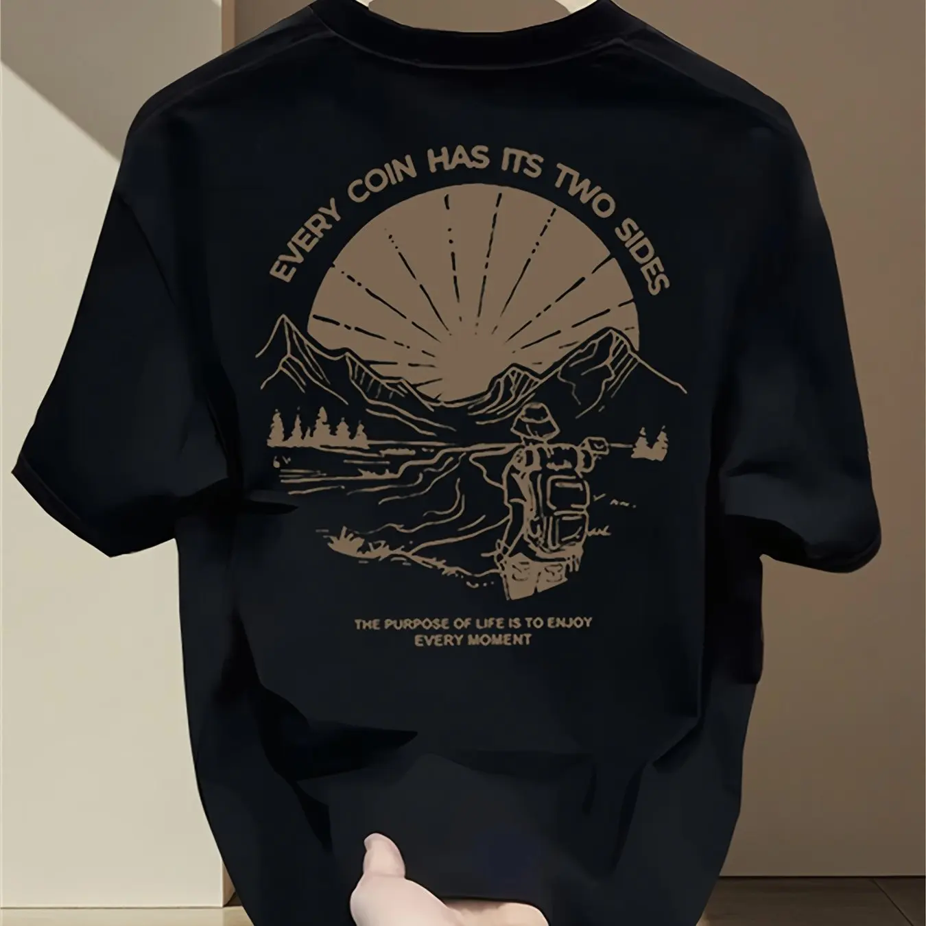 Vintage Bergwander-Grafik T-Sh – Outdoor Adventure Quotes Short Bewertung und Preis